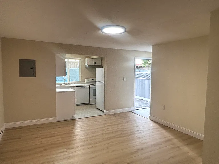 395 Umbarger Rd #6 — Photo 4