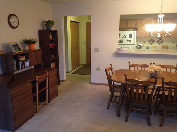 Living Room & Kitchen