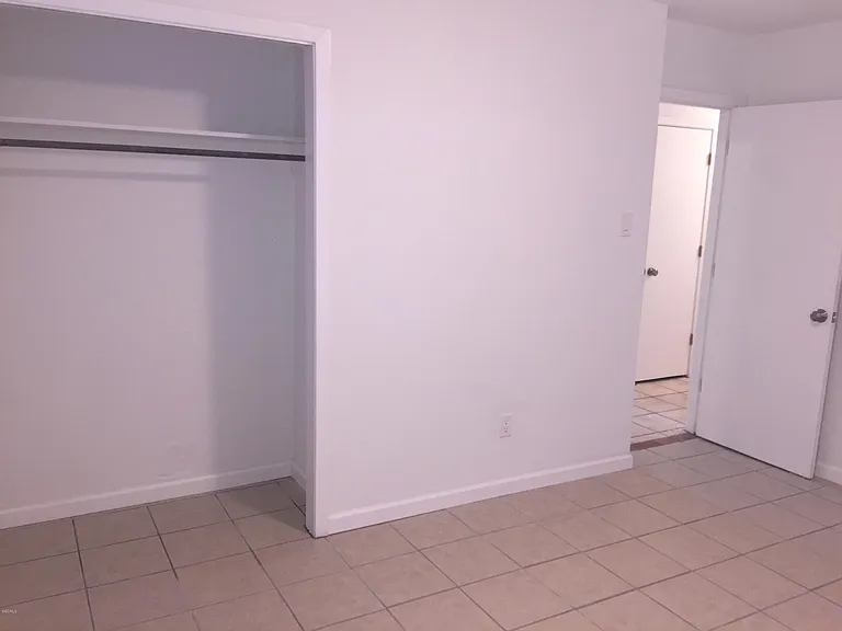 678 Meadow Dr — Photo 12