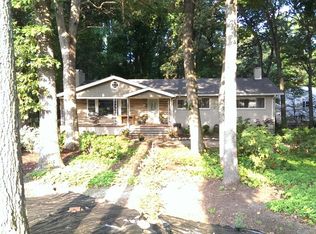 8601 McHenry St, Vienna, VA 22180