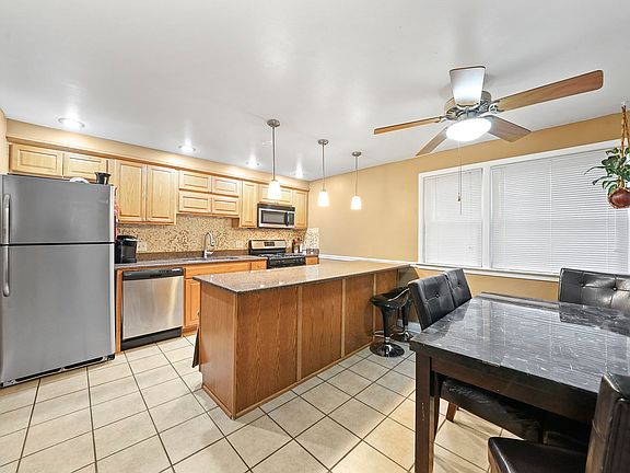 3rd image of 15350 Ingleside Ave