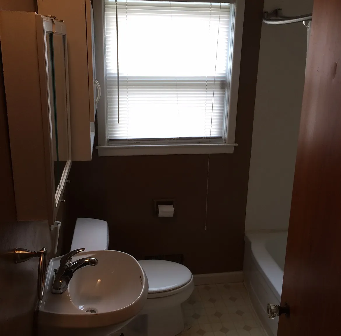 3 bed, 1179 sqft, $1,200 — Photo 3