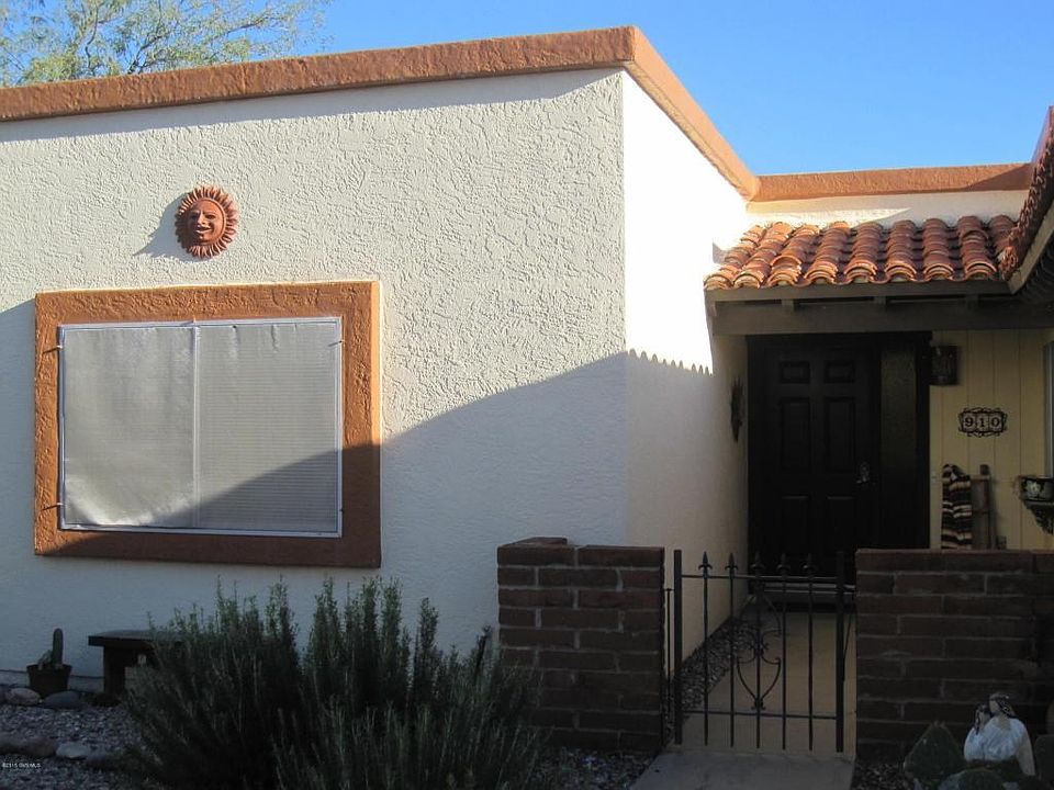 1st image of 910 W Camino Guarina