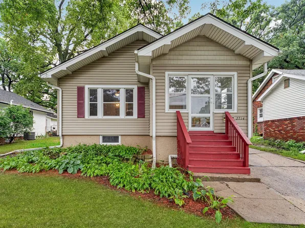 2714 Moyer St, Des Moines, IA 50310