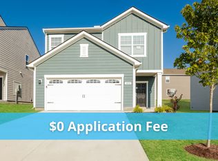 1052 Large Poppy Dr, La Vergne, TN 37086