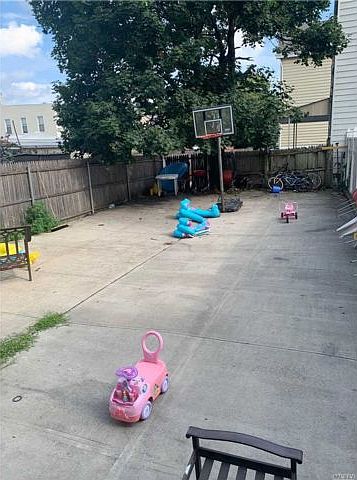 2nd image of 8906 95th Ave