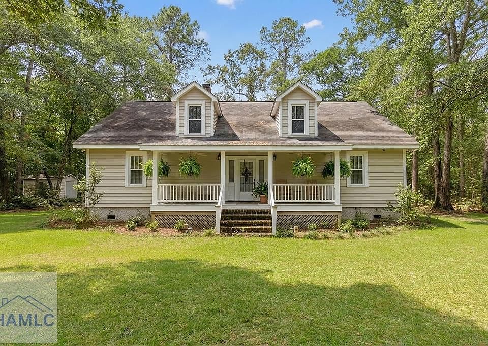 1st image of 437 Kings Rd