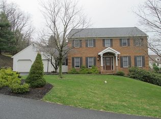 2729 Spring Valley Rd, Lancaster, PA 17601