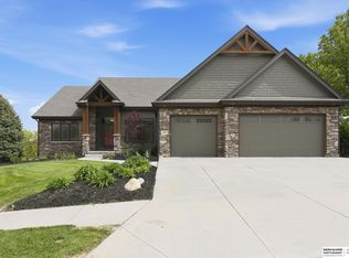 5823 S 238th St, Elkhorn, NE 68022