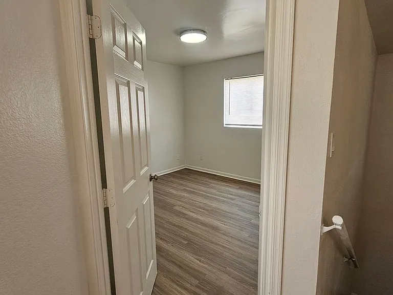 1715 E. Pepper Circle — Photo 46