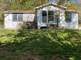 75 Old Wire Rd W, London, AR 72847