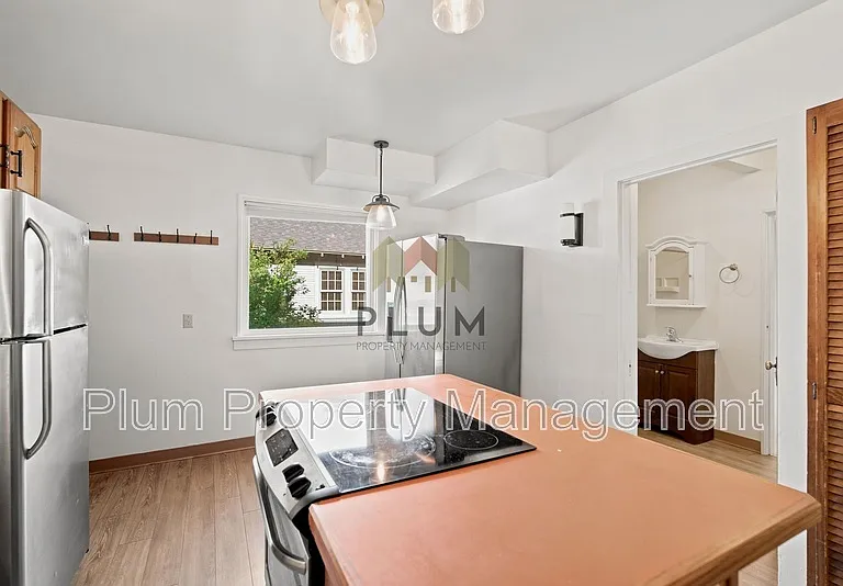 541 E Beckwith Ave — Photo 22