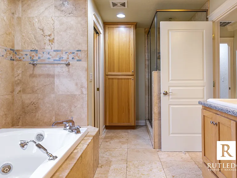 6565 Whispering Pines Ln — Photo 27