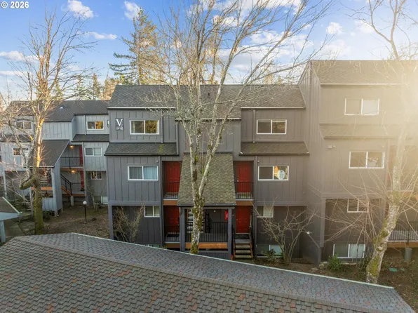 4 Touchstone Ct #140, Lake Oswego, OR 97035