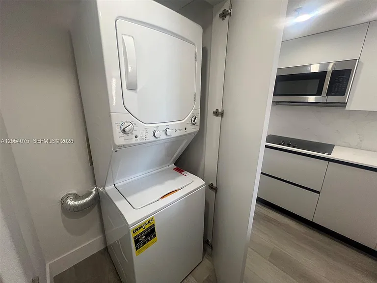 540 Brickell Key Dr #1022 — Photo 8