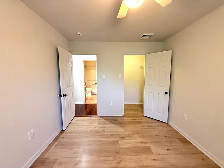 610 Brentwood Ct — Photo 45