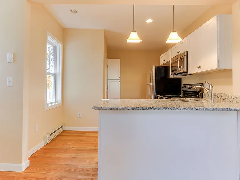 51 Warner St — Photo 11