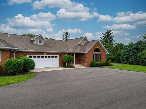 1060 Damon Dr, Washington Court House, OH 43160