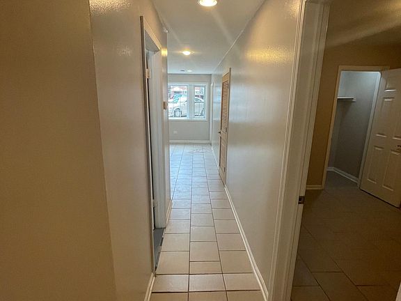 5th image of 2424 S Kedzie Ave #1