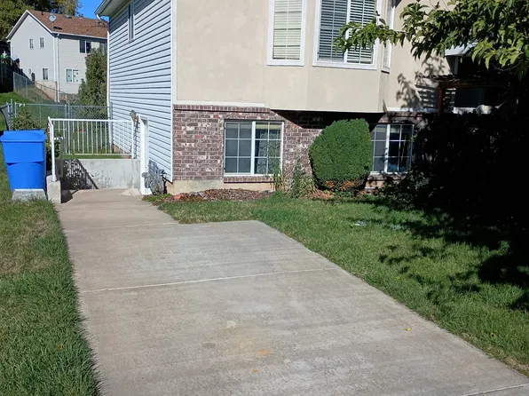 964 W 4375 S #B, Riverdale, UT 84405
