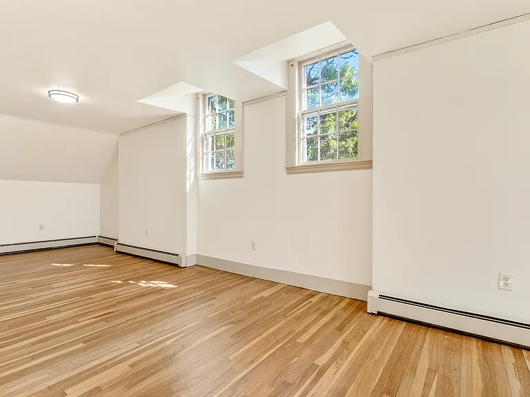 156 Danforth St #3 — Photo 12