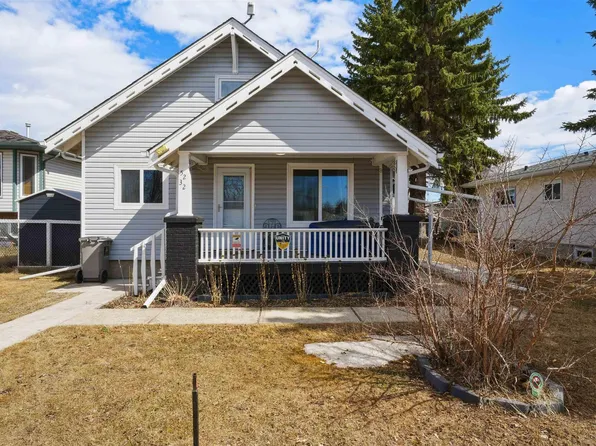 5232 51st Ave, Mundare, AB T0B 3H0