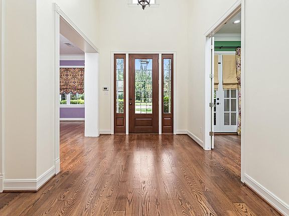3rd image of 5035 Oakmont Dr