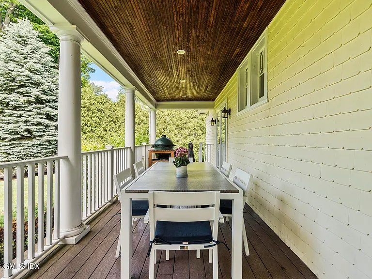 8 Highview Ave — Photo 54