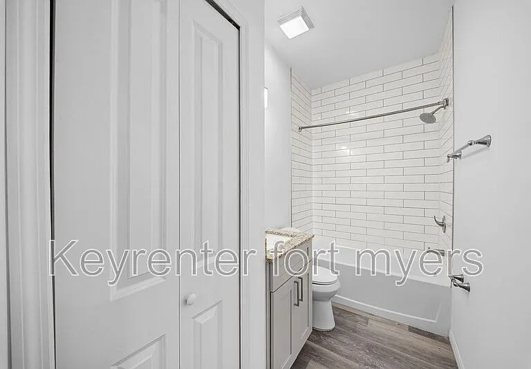 4716 29th St SW — Photo 17