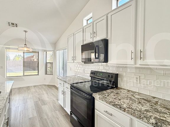 4th image of 3064 S 106th Pl