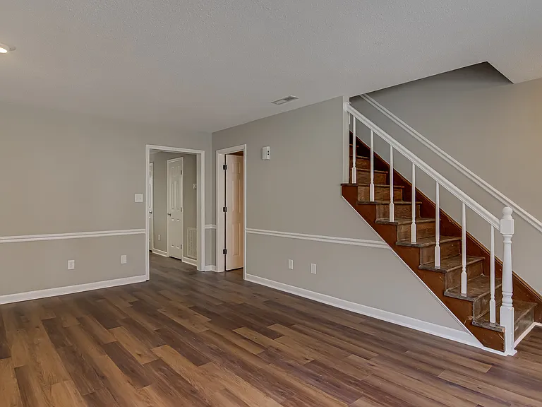 828 Brickwood Ct — Photo 18