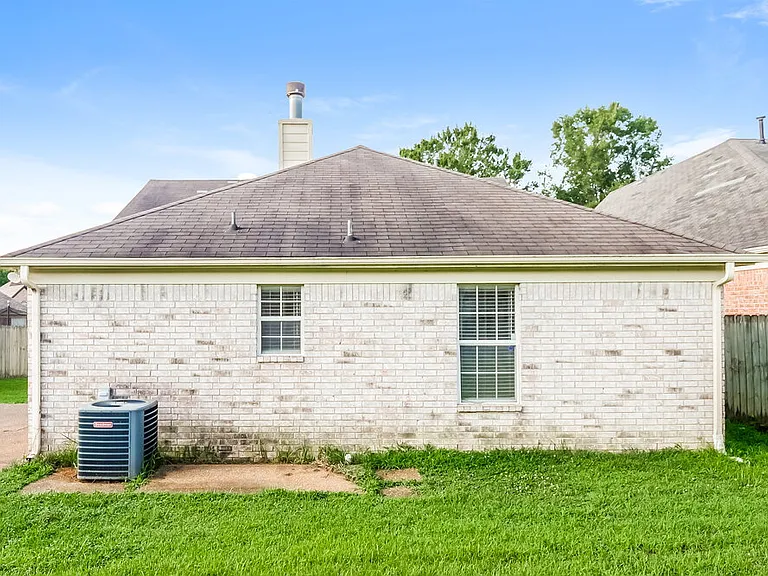 10104 Cross Hill Rd — Photo 16