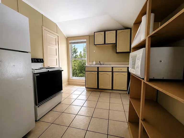1707 Austin Ave #C — Photo 6