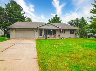 3018 Evergreen Ave, Green Bay, WI 54313