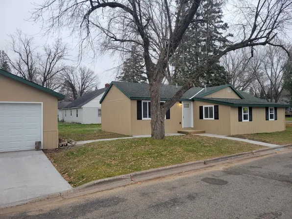 1201 L St NE, Brainerd, MN 56401