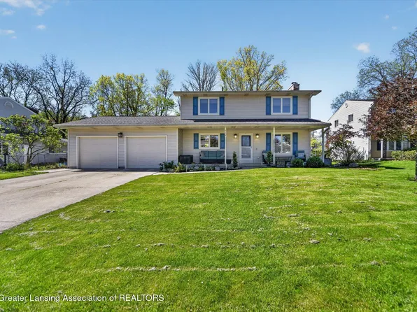 5035 Applewood Dr, Lansing, MI 48917