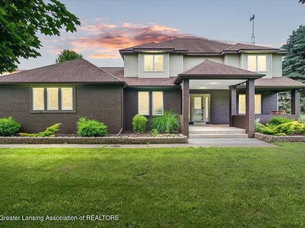 527 Day Rd, Owosso, MI 48867