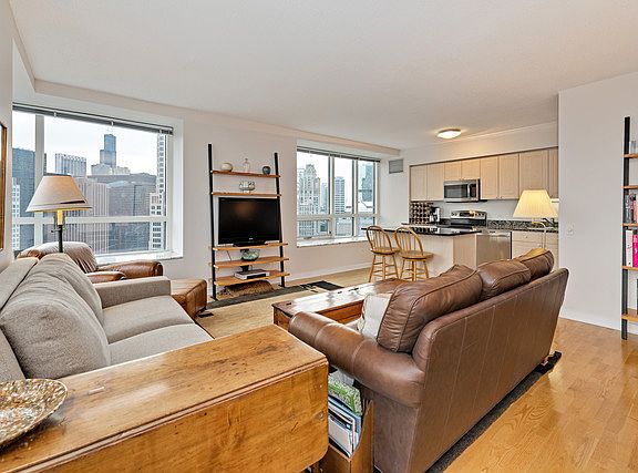 5th image of 512 N McClurg Ct APT 2307