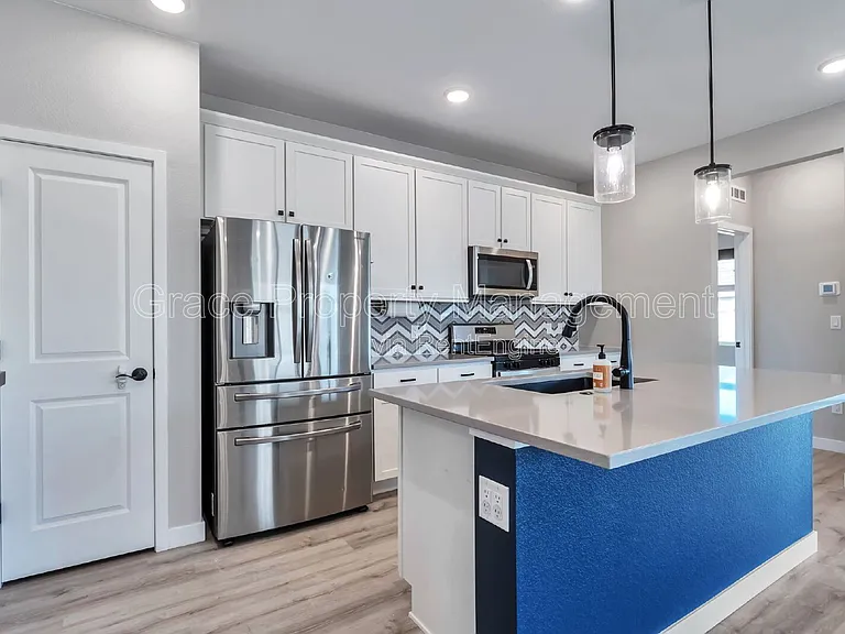 4751 Ambrose Pl — Photo 11