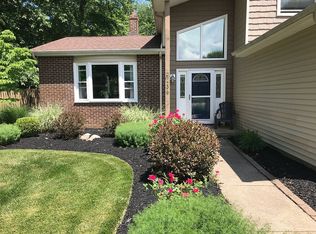 7319 Hodgson Rd, Mentor, OH 44060