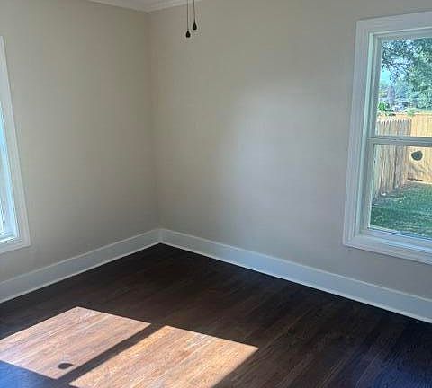 5th image of 253 Shady Ln