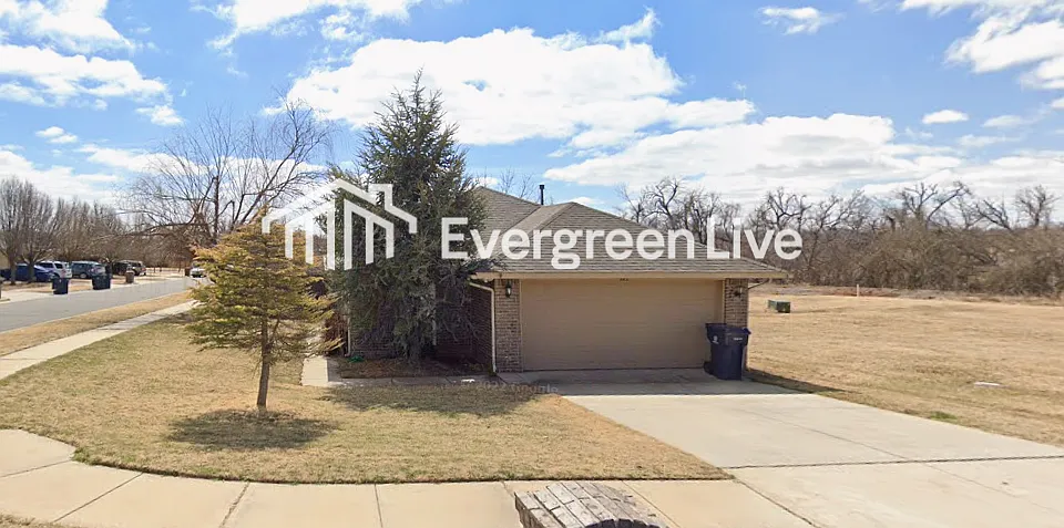 3 bed, 2.0 bath, 1314 sqft, $1,445 — Photo 2