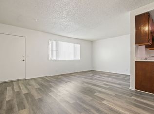 12100BIR, Hawthorne, CA 90250