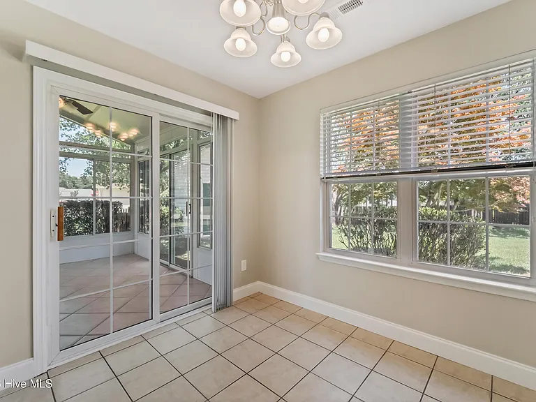 3200 Paramount Way — Photo 10