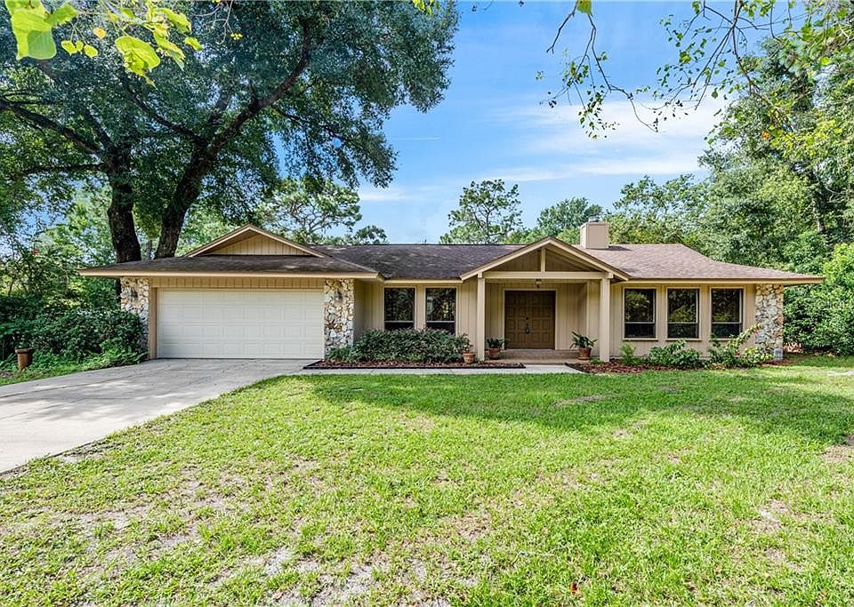 1st image of 1818 Center Dr