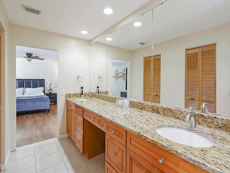 8318 Palma Vista Ln — Photo 28