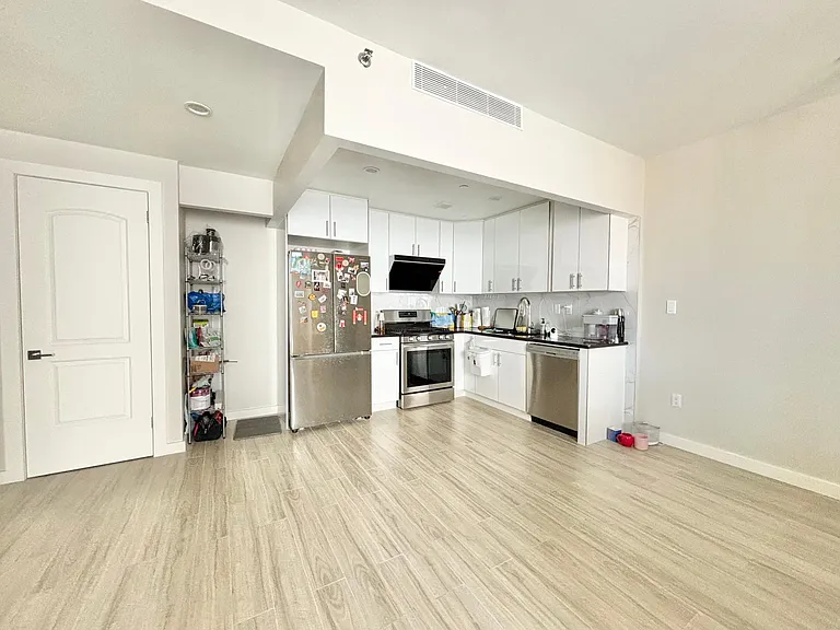 144-27 Sanford Ave #7H — Photo 10
