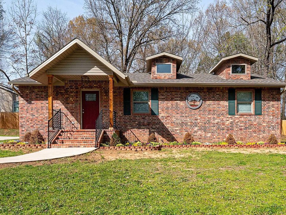 1st image of 3 Grassy Lake Rd