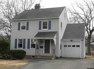 2020 Hoover Rd, Niskayuna, NY 12309