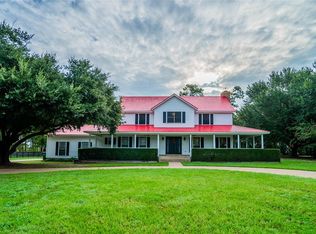 8 Ranchview Dr, Huntsville, TX 77320